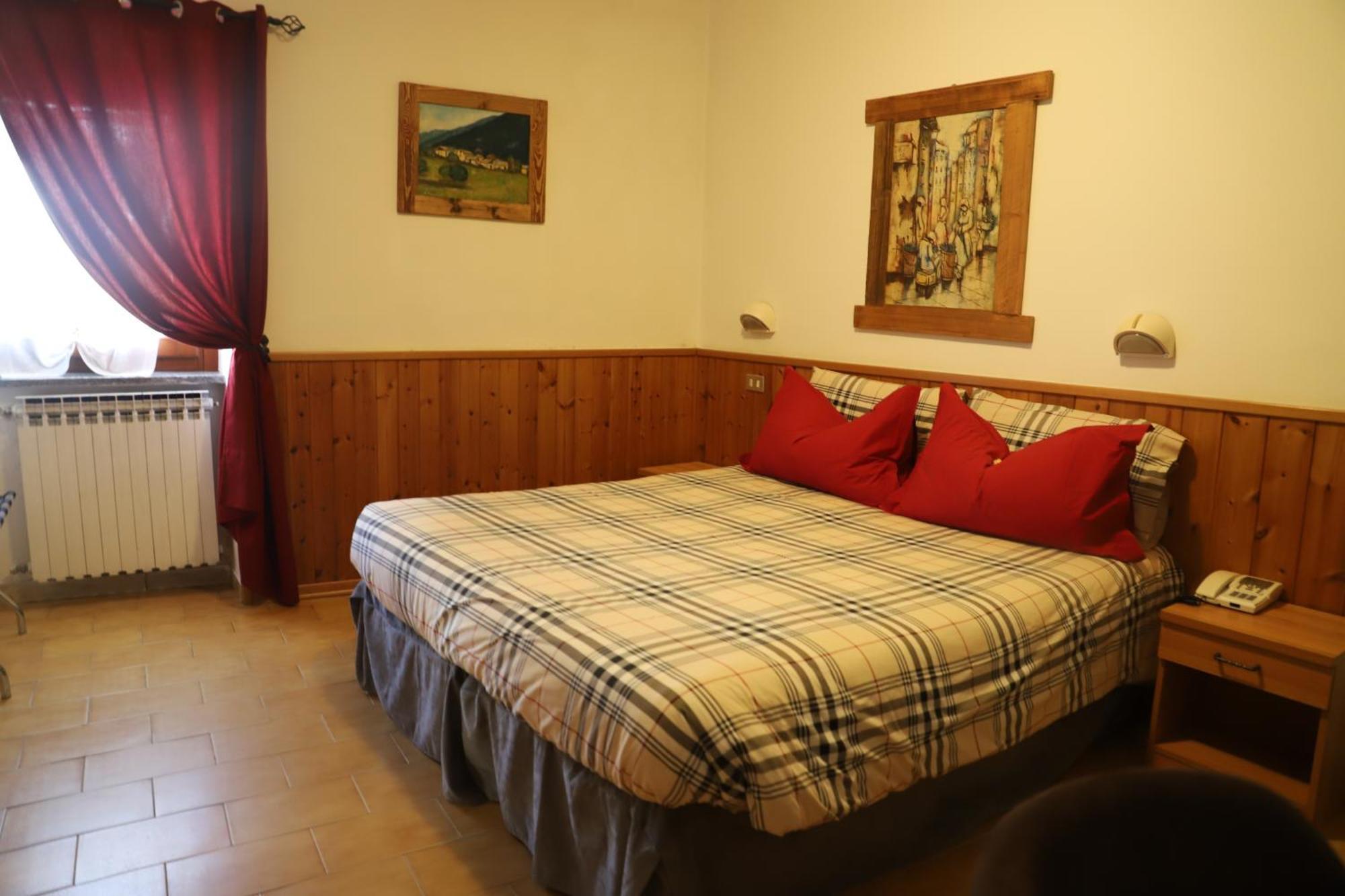 Pré-Saint-Didier Hotel Bucaneve מראה חיצוני תמונה
