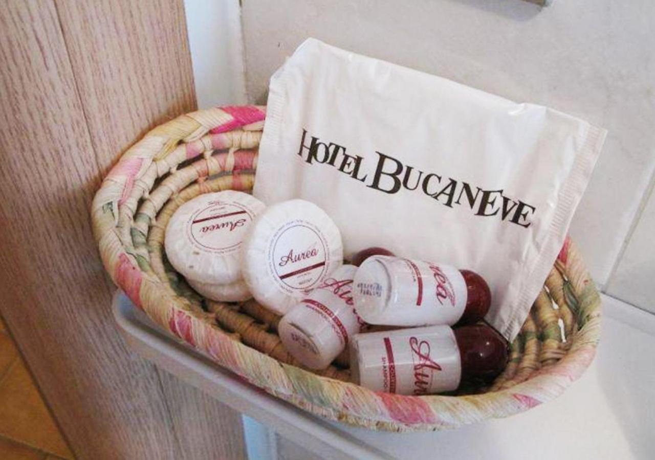 Pré-Saint-Didier Hotel Bucaneve מראה חיצוני תמונה