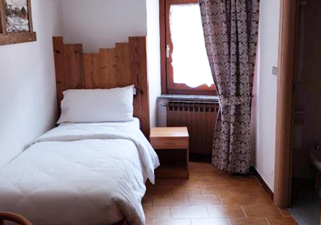 Pré-Saint-Didier Hotel Bucaneve מראה חיצוני תמונה