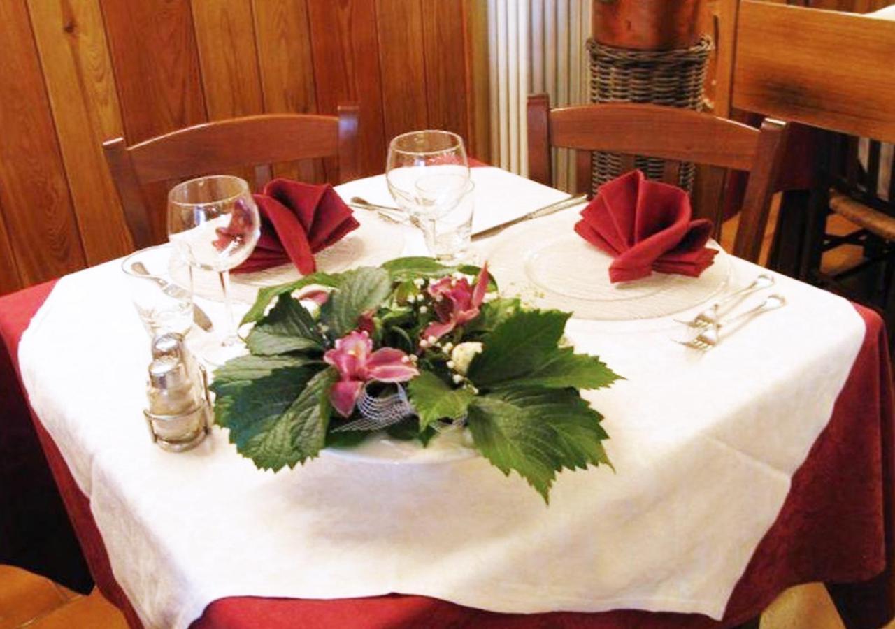 Pré-Saint-Didier Hotel Bucaneve מראה חיצוני תמונה