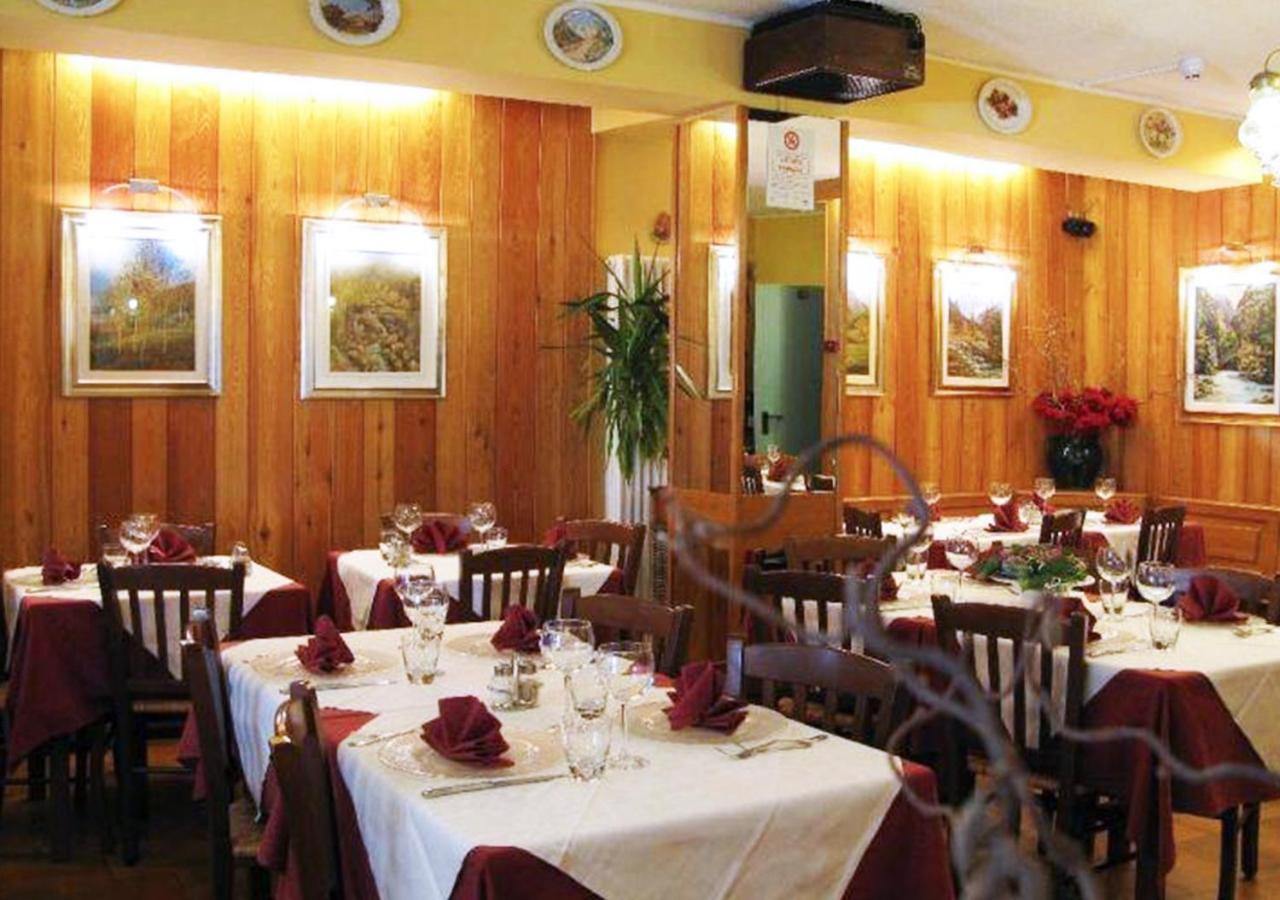 Pré-Saint-Didier Hotel Bucaneve מראה חיצוני תמונה